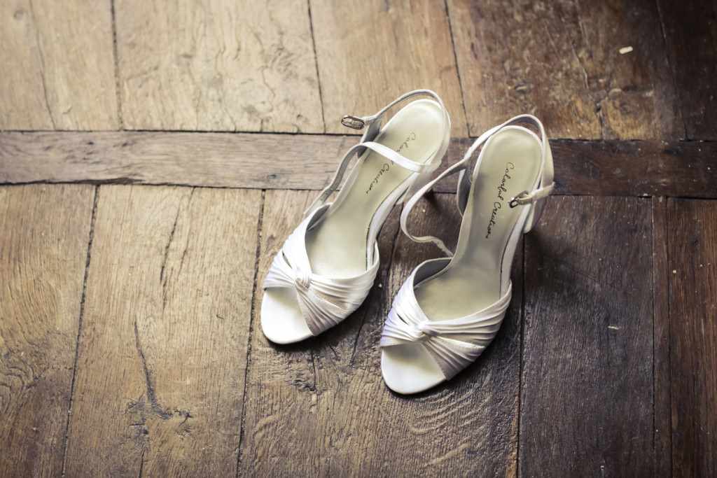 French wedding with a vintage feel. Romantic wedding photography.