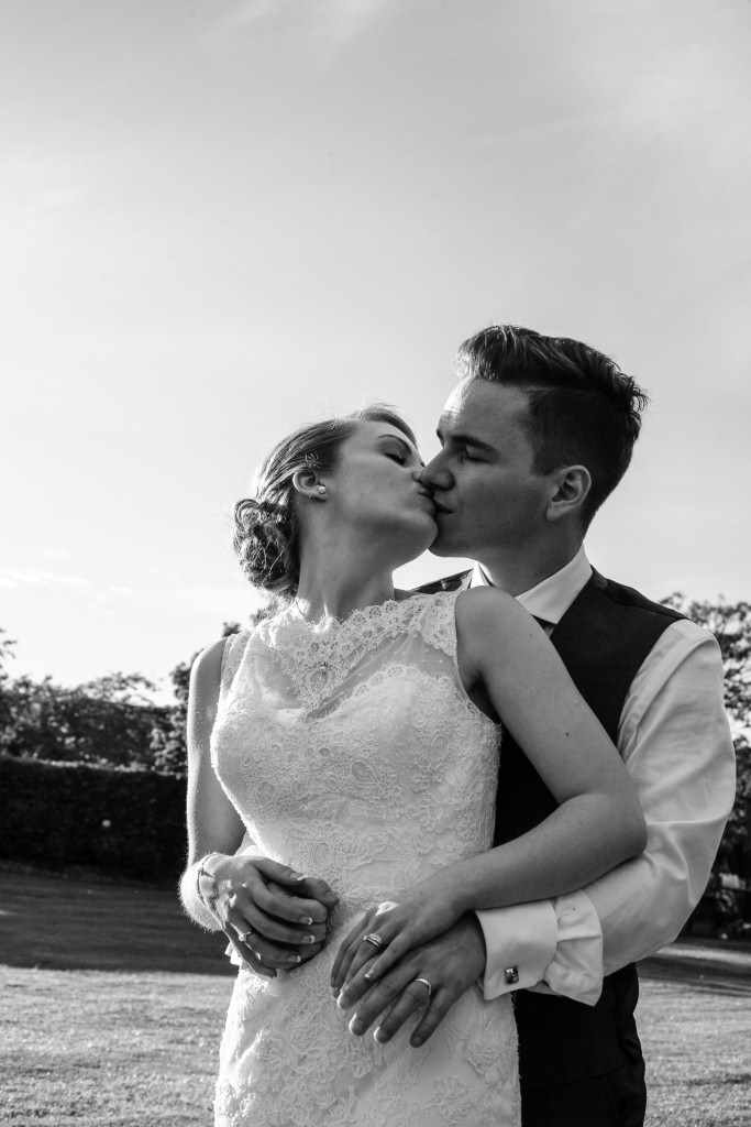 Devon Wedding photography on the beach. Destination wedding photography. Devon Wedding photographers,