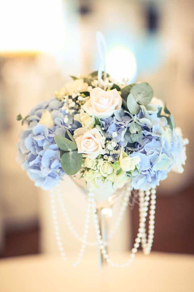 Devon Wedding photography on the beach. Destination wedding photography. Devon Wedding photographers,