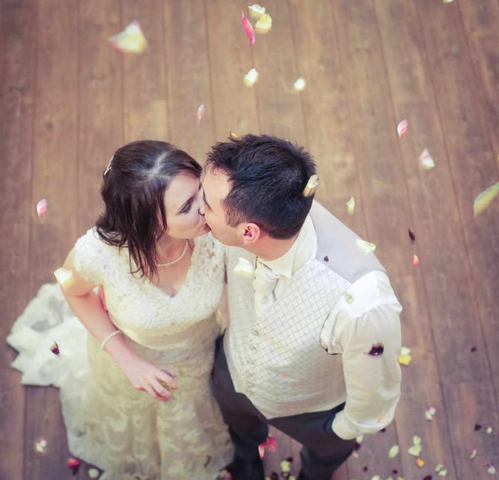 Winter wedding in Devon. Wedding photographer in Devon