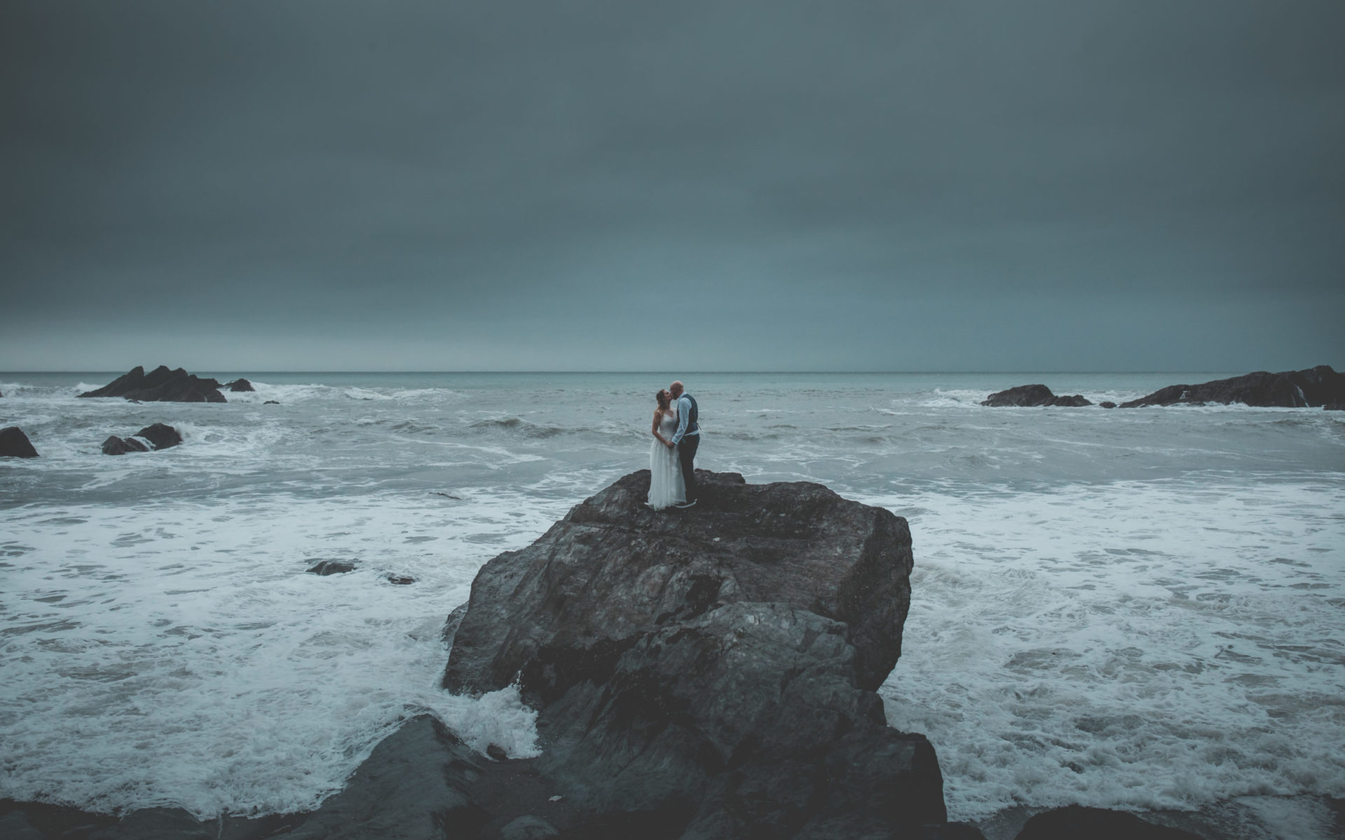 Tunnels Beaches Wedding