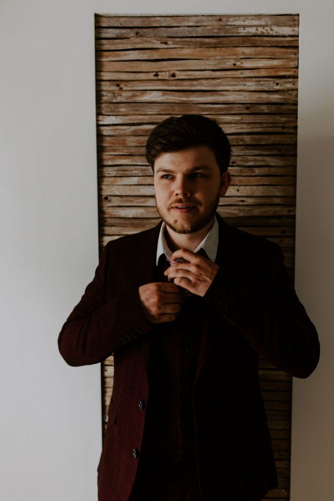 groom ready to get married in Cornwall