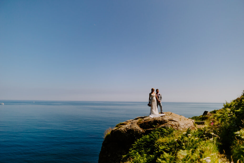 couple of cliff at Cornwall wedding